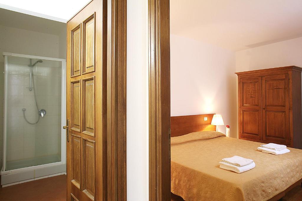Residence Borgo San Sebastiano Bergeggi Phòng bức ảnh